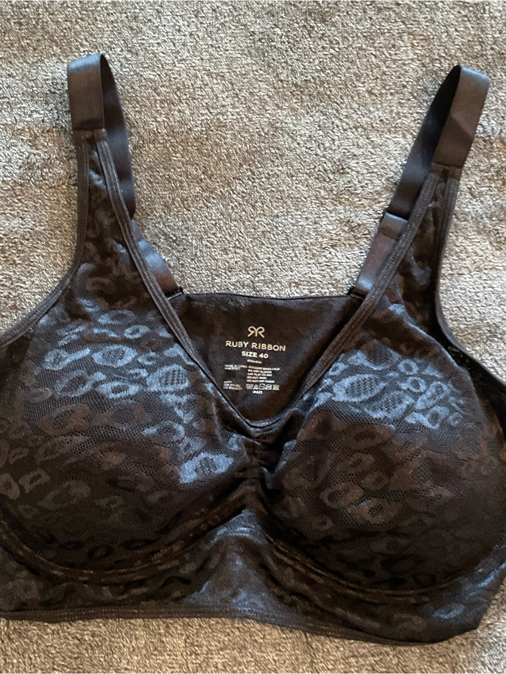 Ruby Ribbon Navy Lace-Effect Wireless Bra size 40